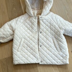 Size 2-3 Zara puffer coat. Gently used but still in great condition!